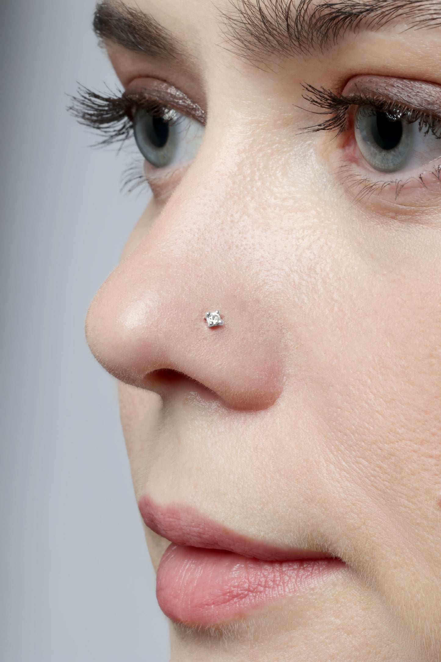 4 prong real diamond nose stud