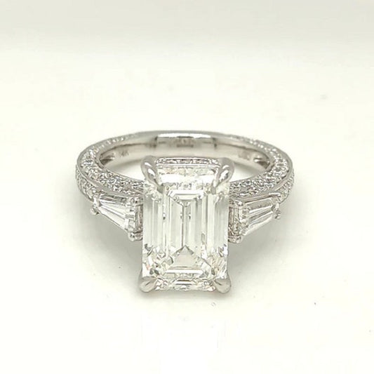 Lab Grown Diamond Engagement Ring