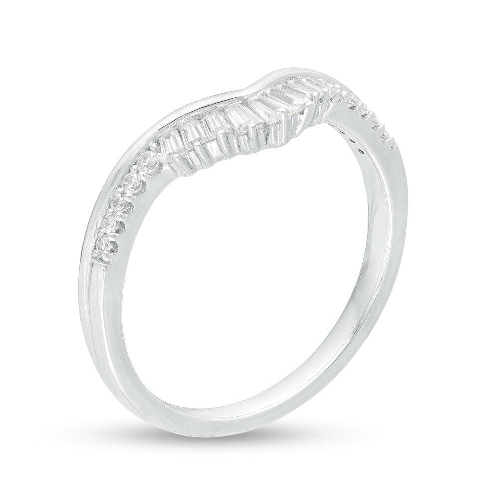 1/4 Cttw Diamond Chevron Anniversary Band in 14K White Gold (0.25 Ct, I-I2)